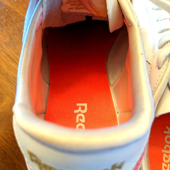 Reebok Classic white/pink shoes - Picture 7 of 15